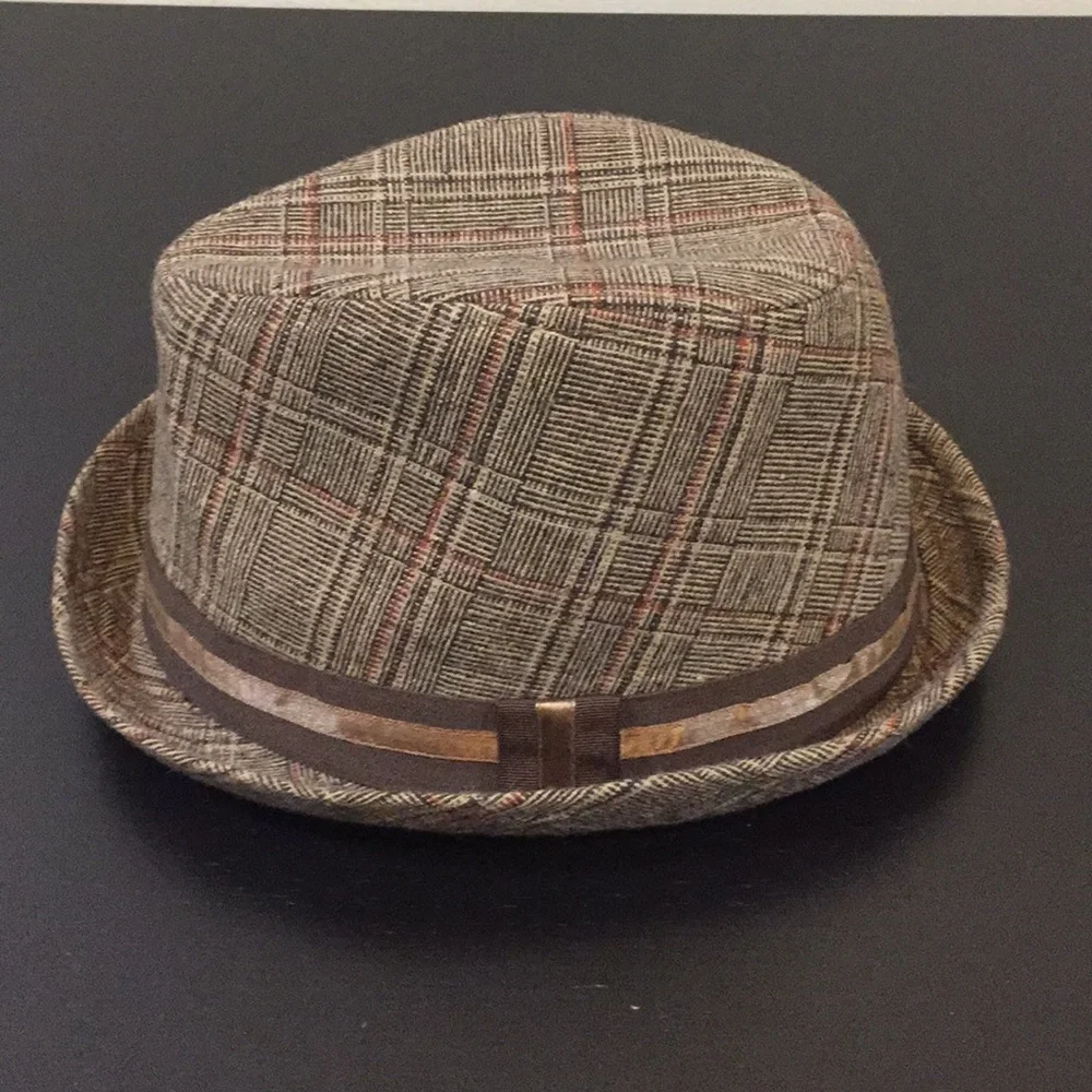 Men’s hat - Picture 1 of 5